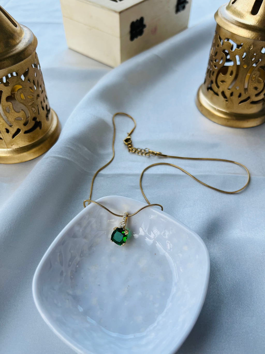 Emerald Glow Pendant 💚✨