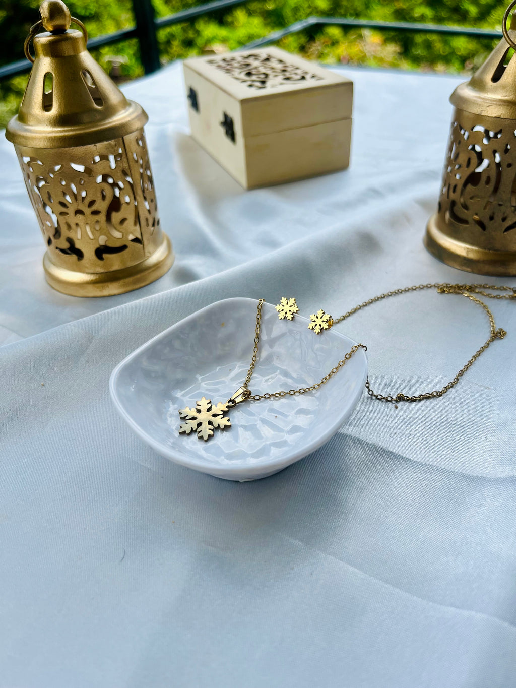 Golden Snowflake Charm Set ❄️✨