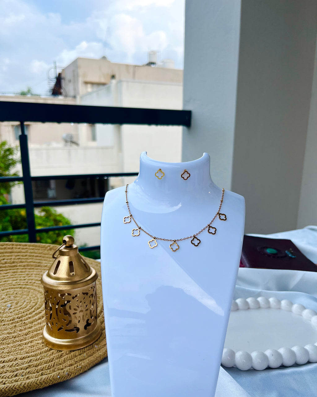 𝑴𝒚𝒔𝒕𝒊𝒄 𝑪𝒍𝒐𝒗𝒆𝒓 𝑪𝒉𝒂𝒓𝒎 𝑵𝒆𝒄𝒌𝒍𝒂𝒄𝒆