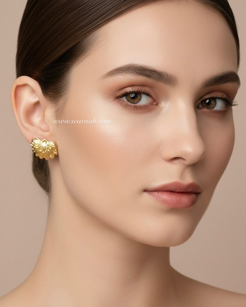Golden Muse Studs