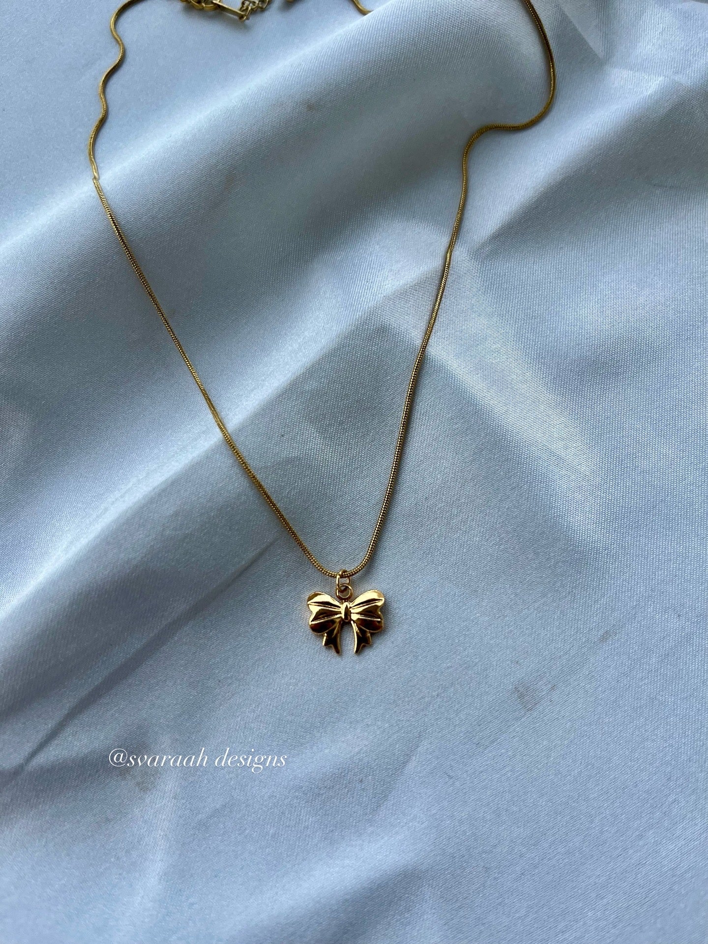 Golden Bow Necklace