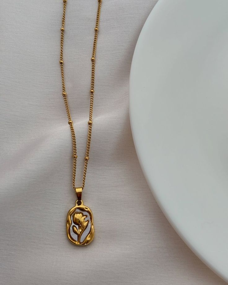 White floral bar chain